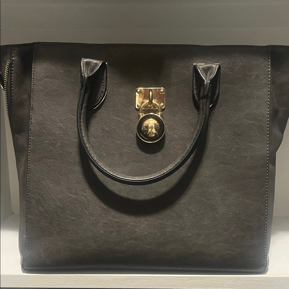 EUC Gray Tote Bag 14x12 stretches with side zipper to 17 inches